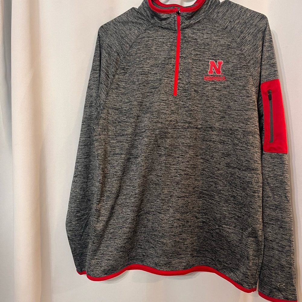 Gray and Red Quarter-Zip Sweater Men’s S Nebraska Huskers